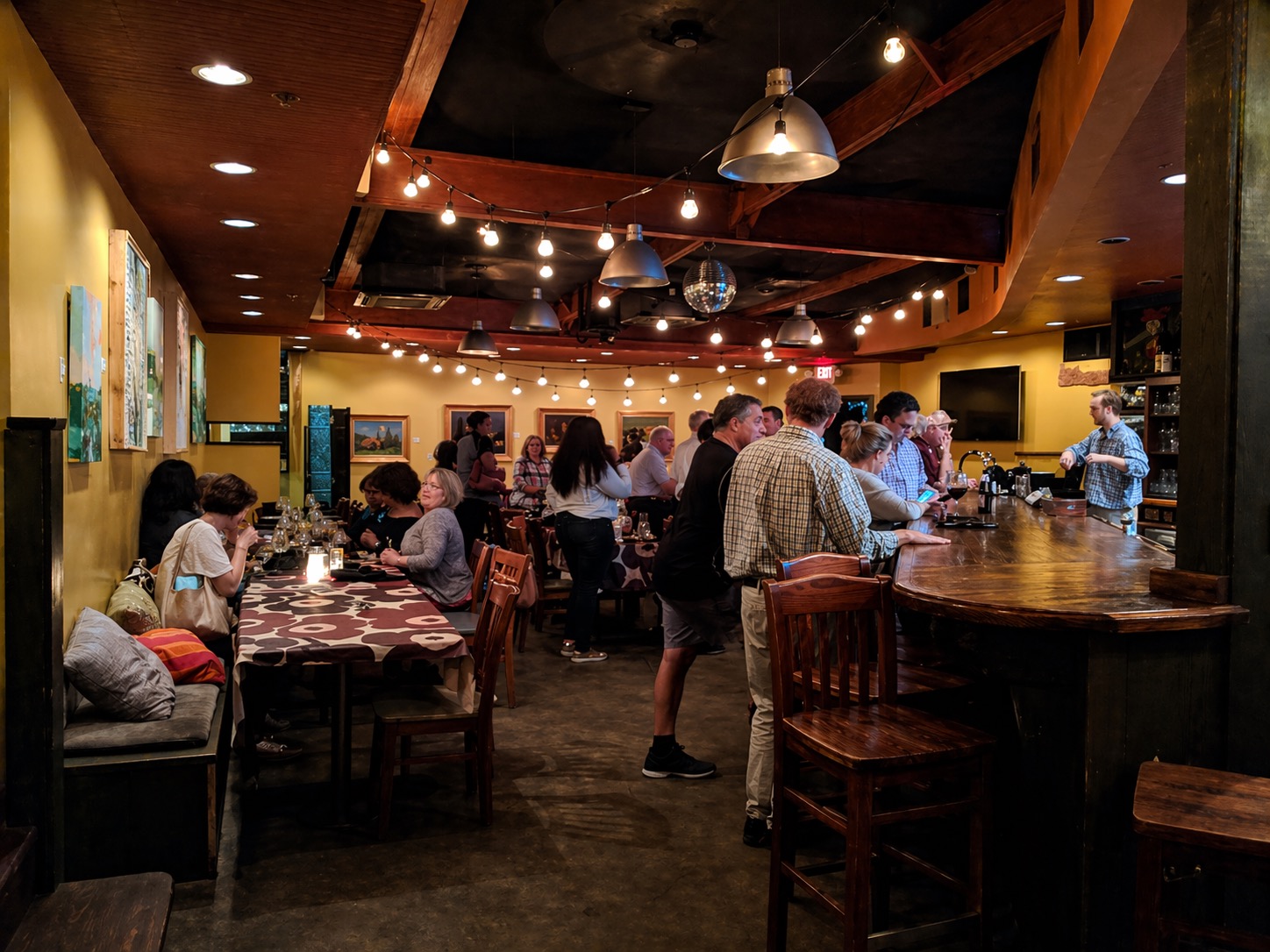 A full house at Lenora's — Oxford, MS